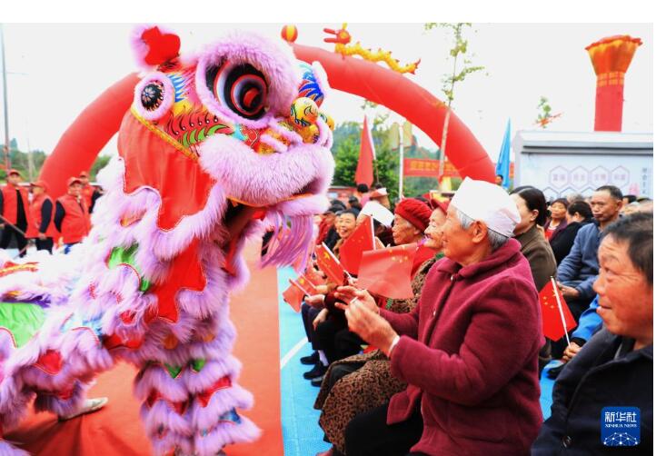 多彩活动迎重阳