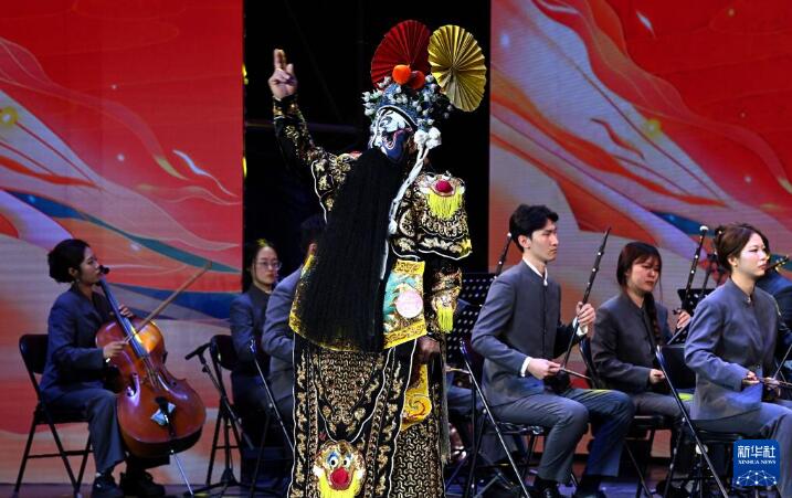 陕西西安：群众舞台演