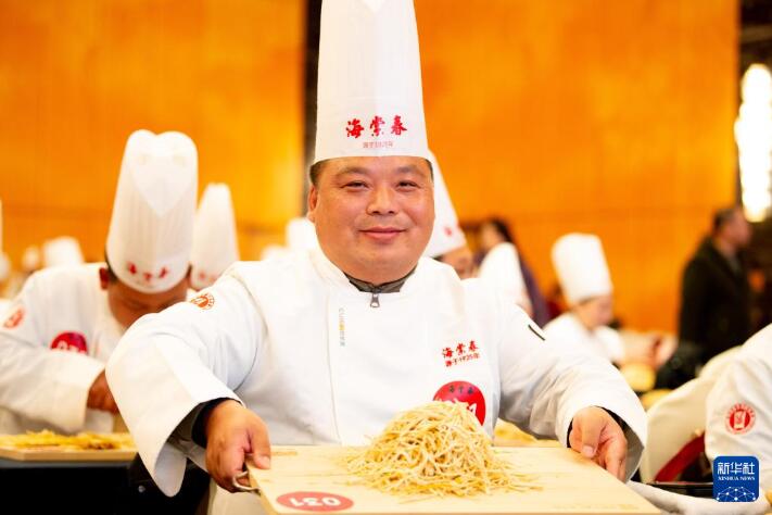 泰州早茶“百人炫技千