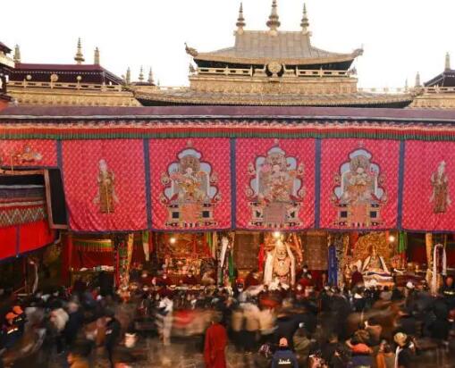 西藏迎来“仙女节”