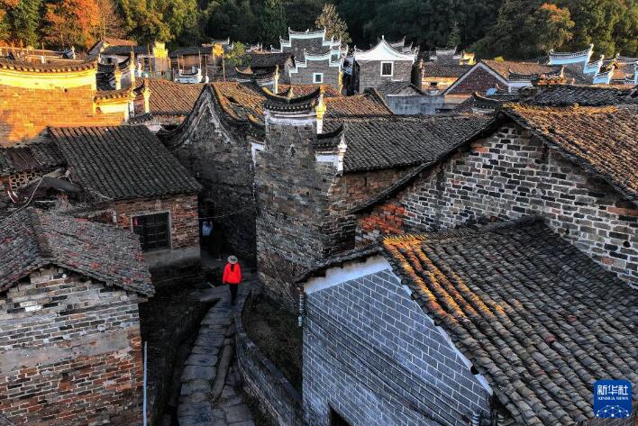 湘南古村：深巷古祠间