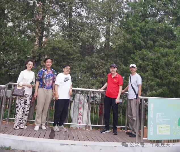 座落在千年“幽灵城”