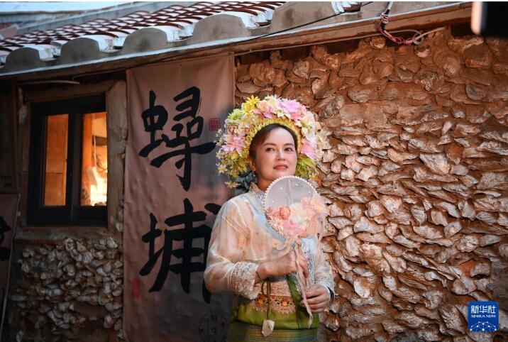 福建蟳埔村：簪花如潮