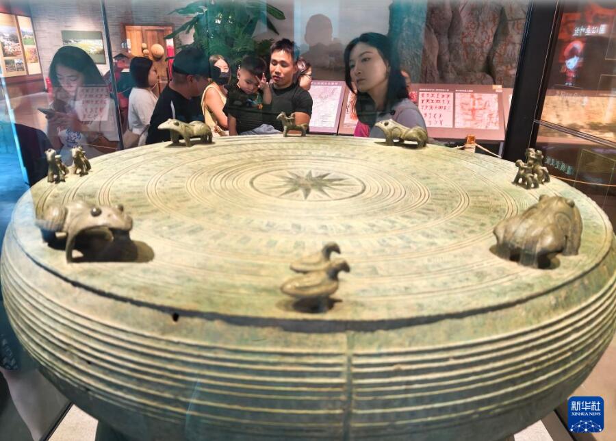 �߽��������岩���