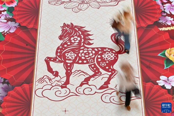 马来西亚：剪纸迎新春