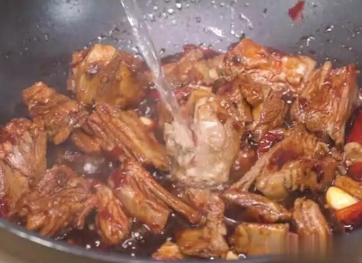 ����ر���ʲ����