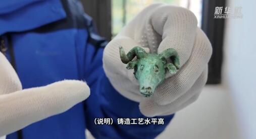 云南弥勒发掘出土青铜