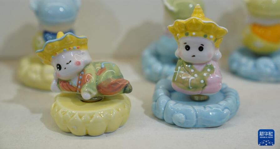 景德镇“瓷雕曾”第四