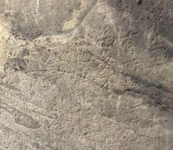 ����ʯ���·����Ħ��ʲ�뱾����վ���