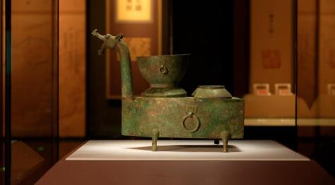 ���ع���������ͭ��ĺڿƼ�